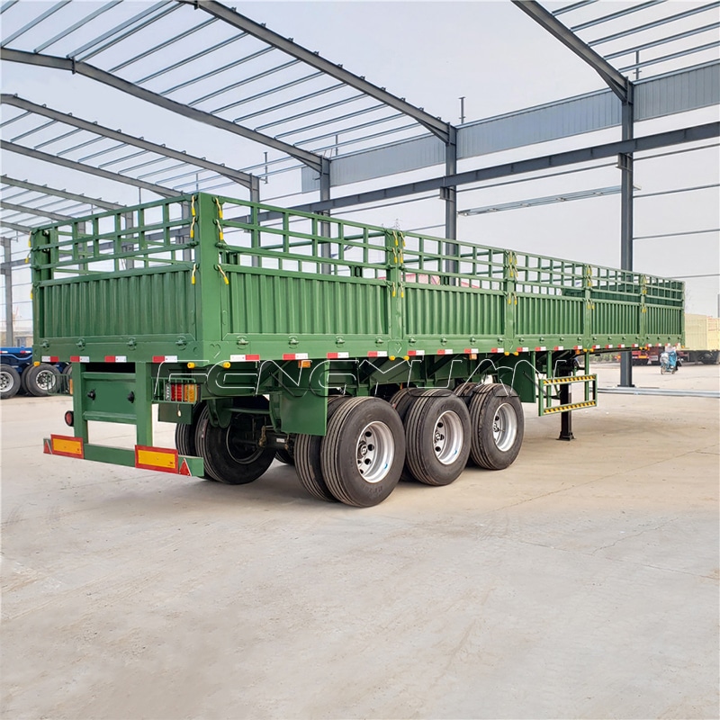 Tri-axle fence trailer